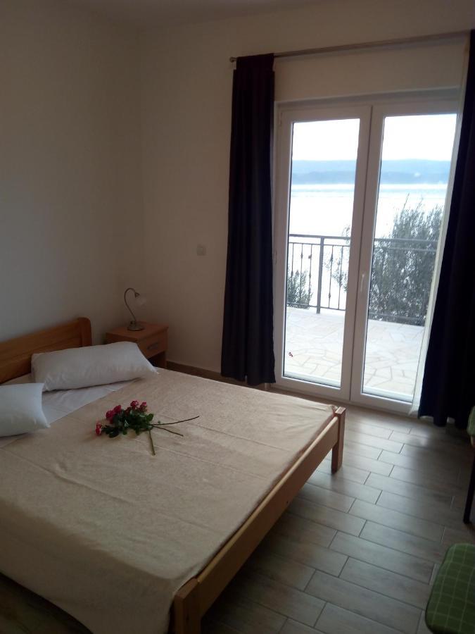 Apartment On The Beach Локва Рогозница Екстериор снимка