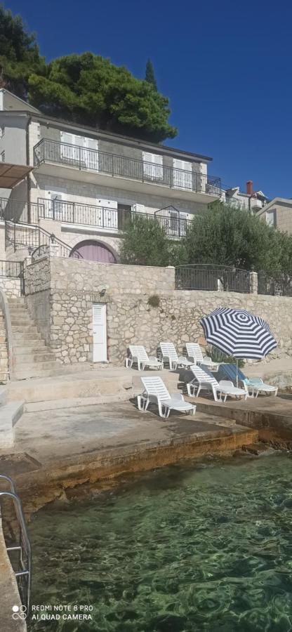 Apartment On The Beach Локва Рогозница Екстериор снимка