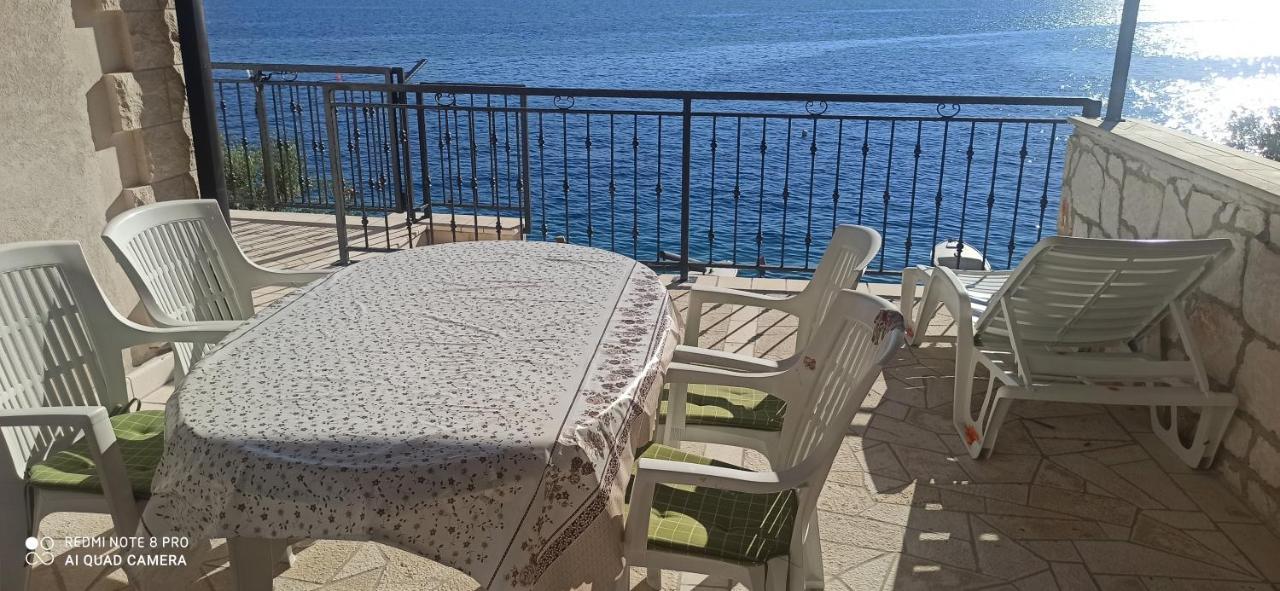 Apartment On The Beach Локва Рогозница Екстериор снимка